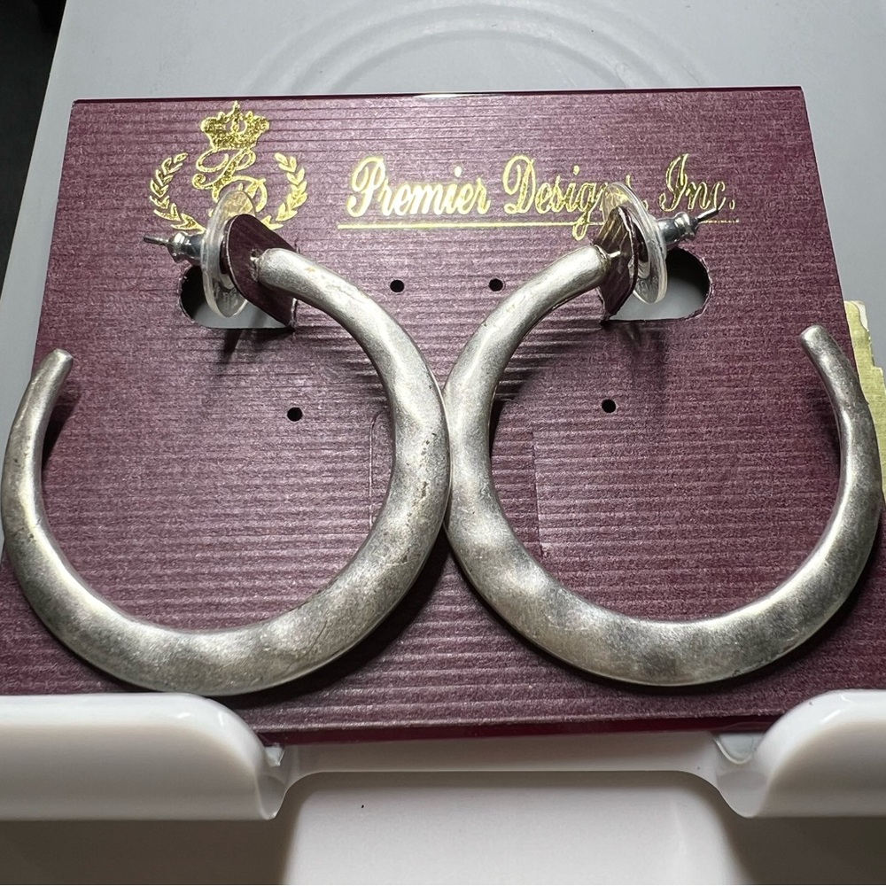 Premier Designs Night Lite Earrings